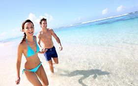 One Bedroom Apt 30 Steps From Prime Beach Generator Parking Included
