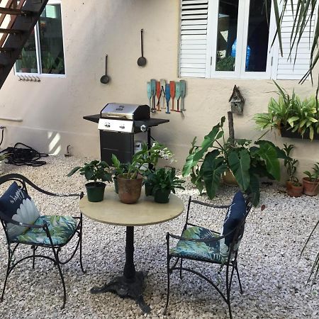 One Bedroom Apt 30 Steps From Prime Beach Generator Parking Included San Juan Exterior photo